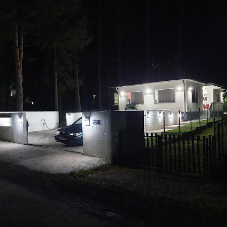 Apartmani Grza Paraćin Buitenkant foto