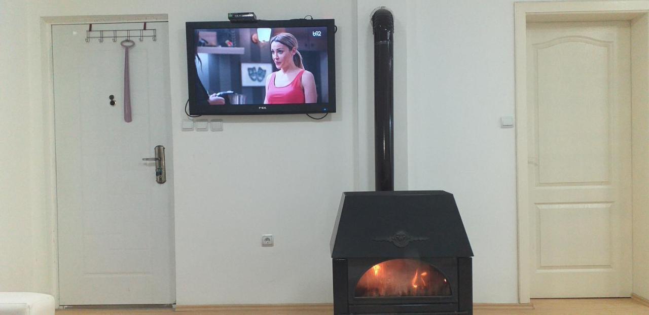 Apartmani Grza Paraćin Buitenkant foto