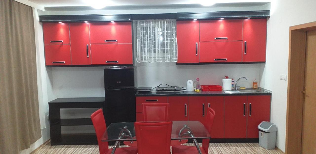 Apartmani Grza Paraćin Buitenkant foto